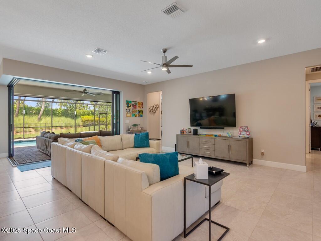 5082 Monroe Circle, Vero Beach, FL 32967