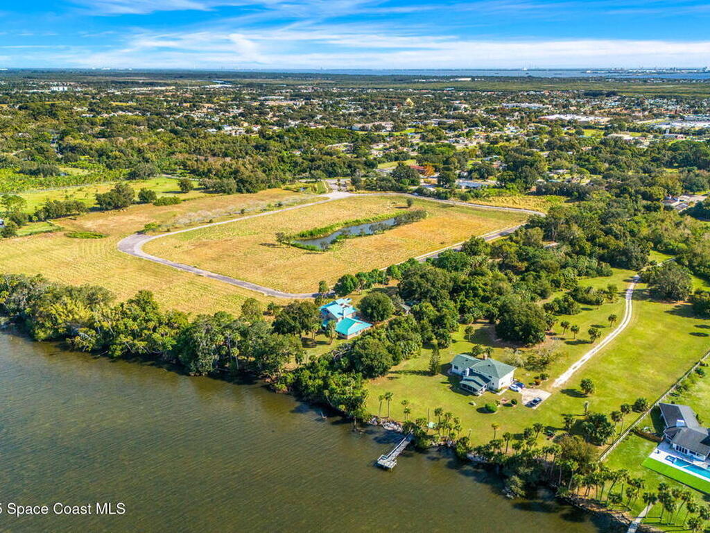 1405 N Tropical Trail, Merritt Island, FL 32953