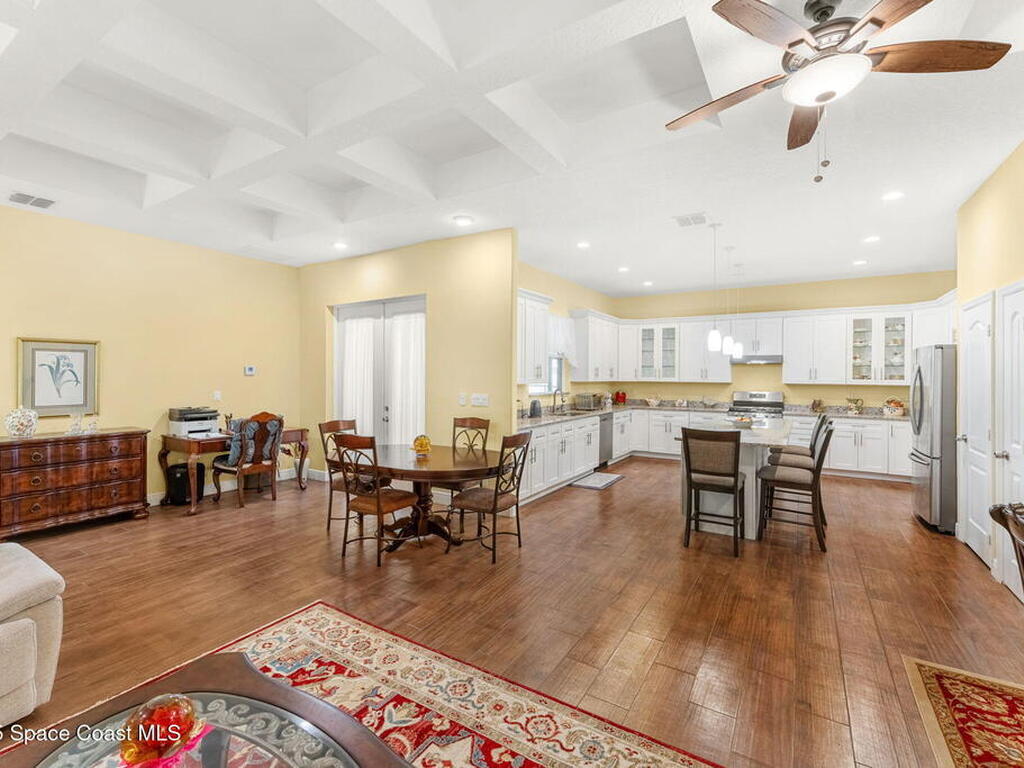 462 Gancedo Street, Palm Bay, FL 32908