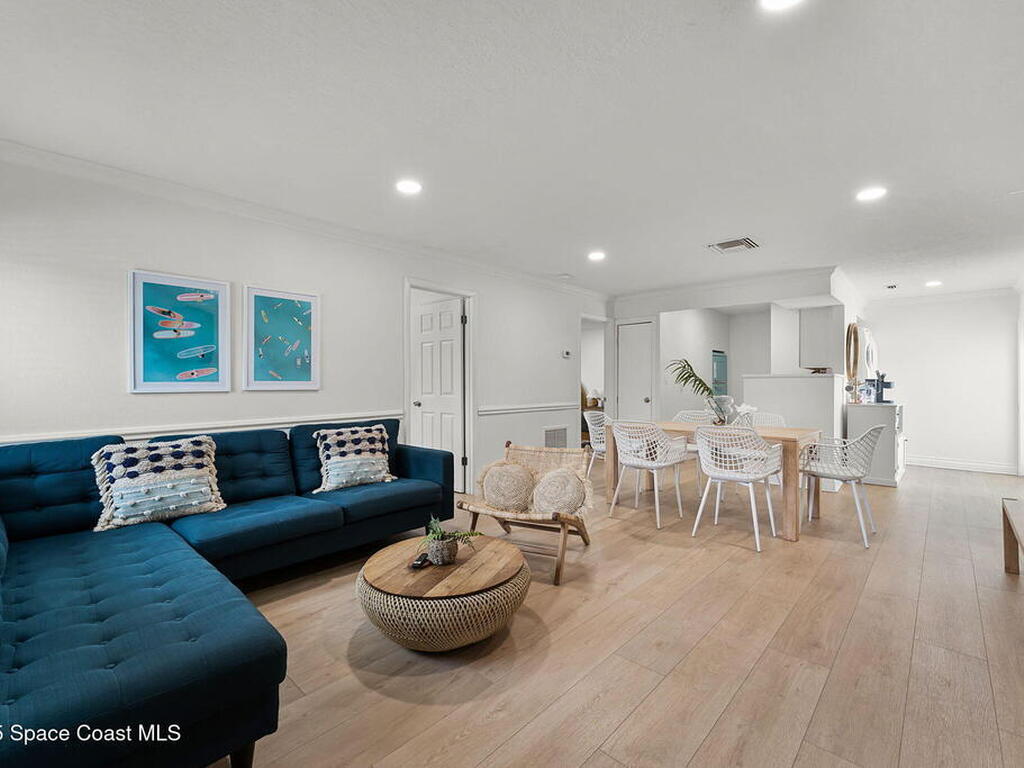 402 S Orlando Avenue, Cocoa Beach, FL 32931