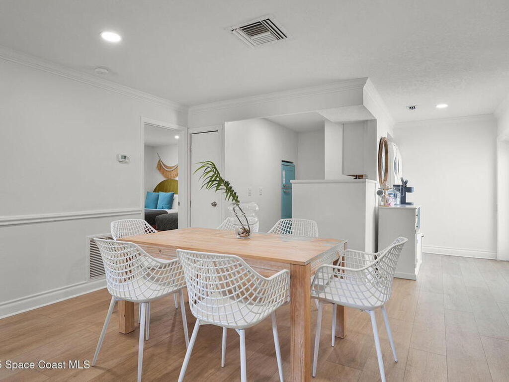 402 S Orlando Avenue, Cocoa Beach, FL 32931