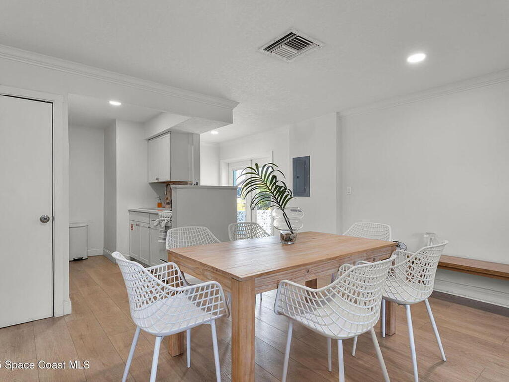 402 S Orlando Avenue, Cocoa Beach, FL 32931