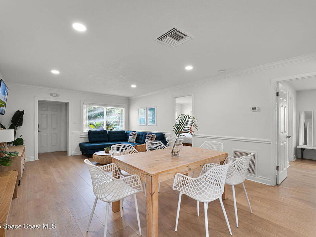 402 S Orlando Avenue, Cocoa Beach, FL 32931