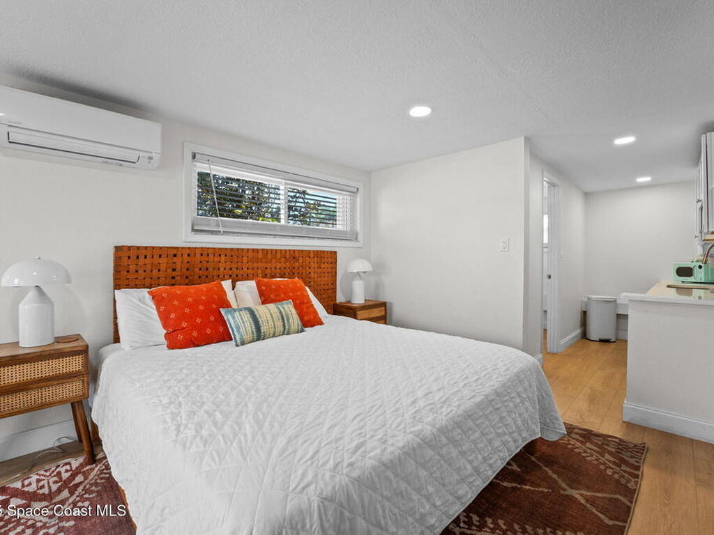 402 S Orlando Avenue, Cocoa Beach, FL 32931