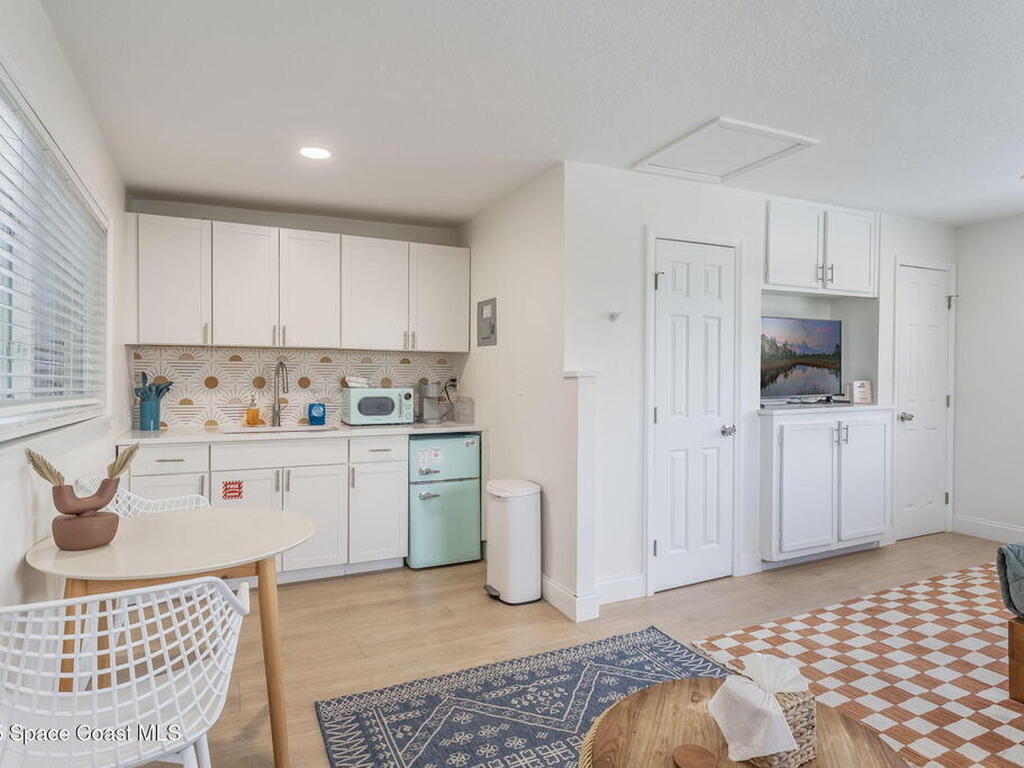 402 S Orlando Avenue, Cocoa Beach, FL 32931