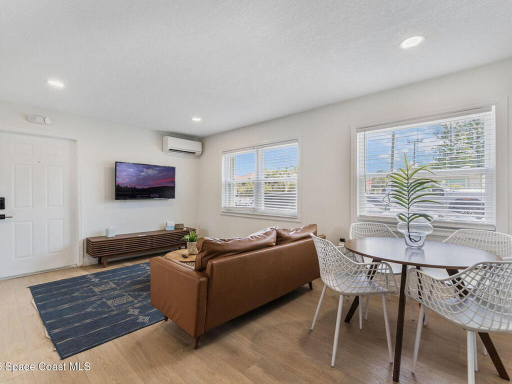 402 S Orlando Avenue, Cocoa Beach, FL 32931