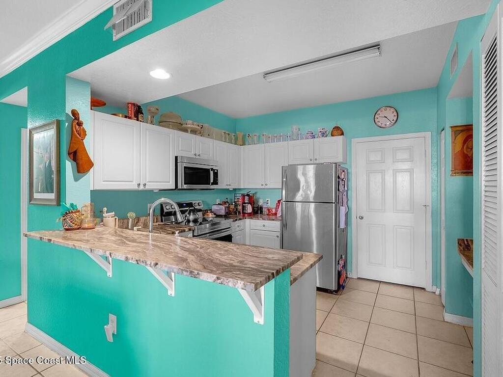 2416 57th Circle, Vero Beach, FL 32966