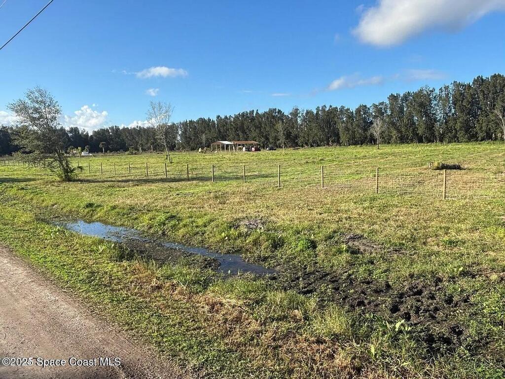 1324 Panther Lane, Merritt Island, FL 32953