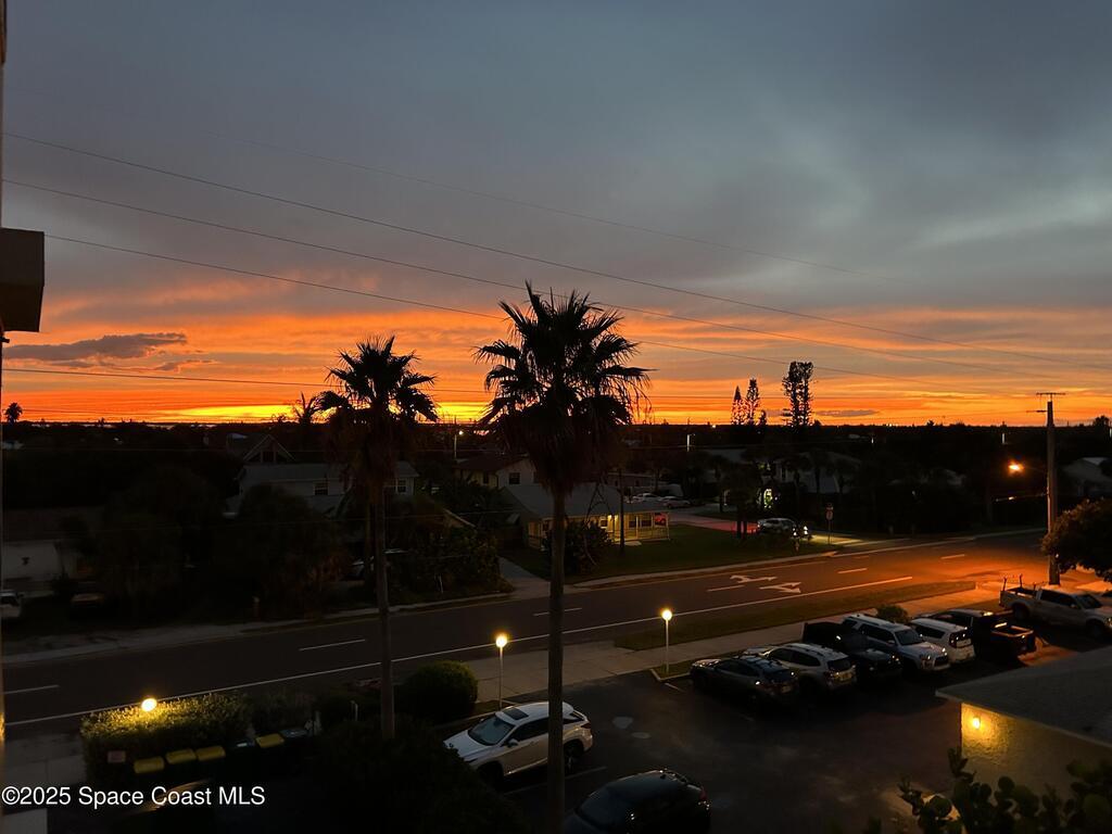 1525 S Atlantic Avenue, Cocoa Beach, FL 32931