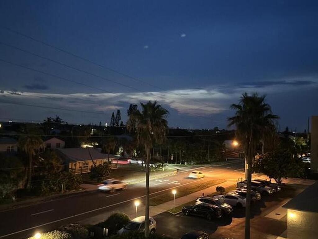 1525 S Atlantic Avenue, Cocoa Beach, FL 32931