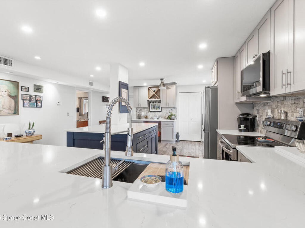 1525 S Atlantic Avenue, Cocoa Beach, FL 32931