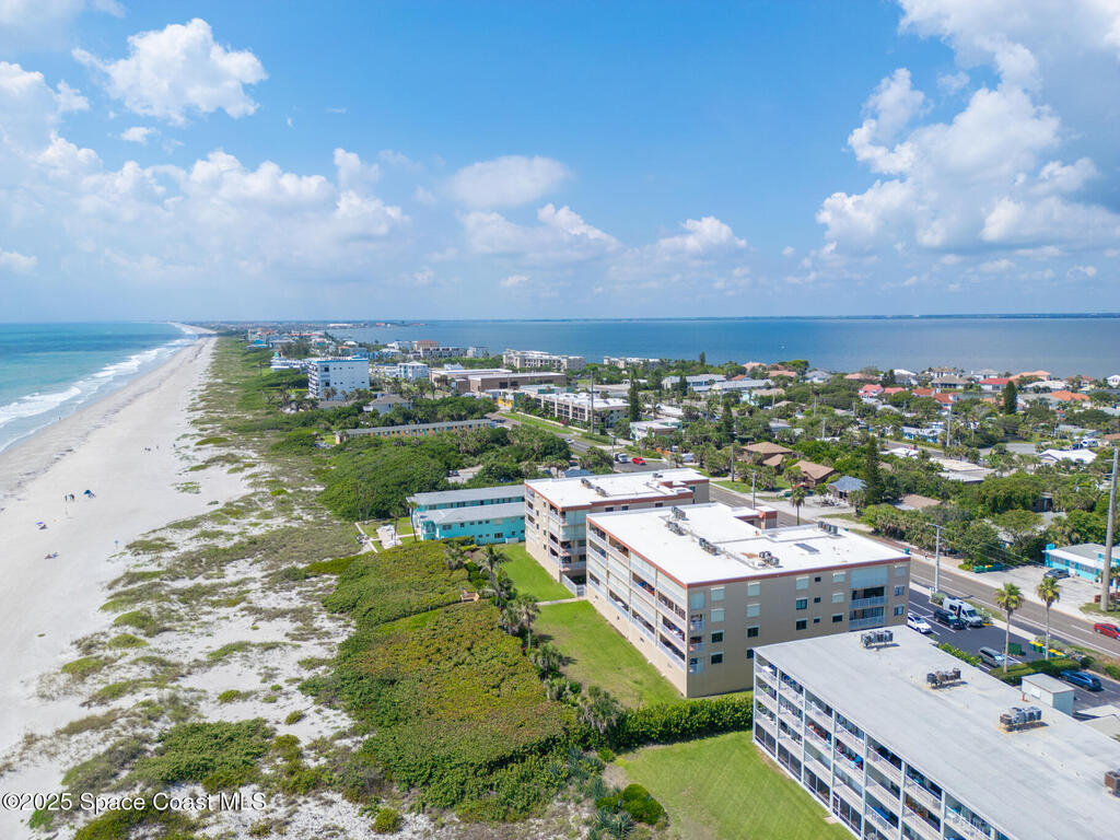 1525 S Atlantic Avenue, Cocoa Beach, FL 32931