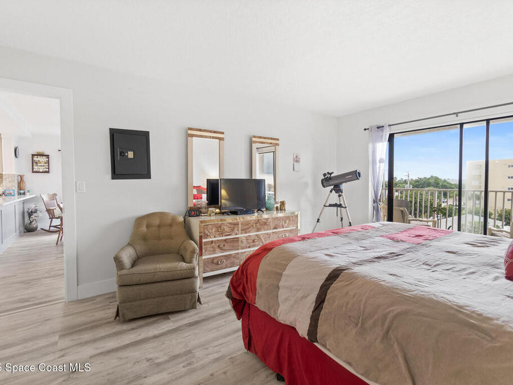 1525 S Atlantic Avenue, Cocoa Beach, FL 32931