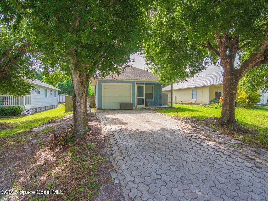 1150 19th Avenue, Vero Beach, FL 32962