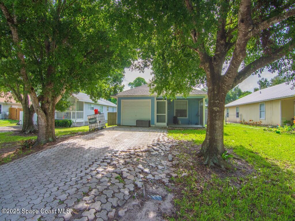 1150 19th Avenue, Vero Beach, FL 32962