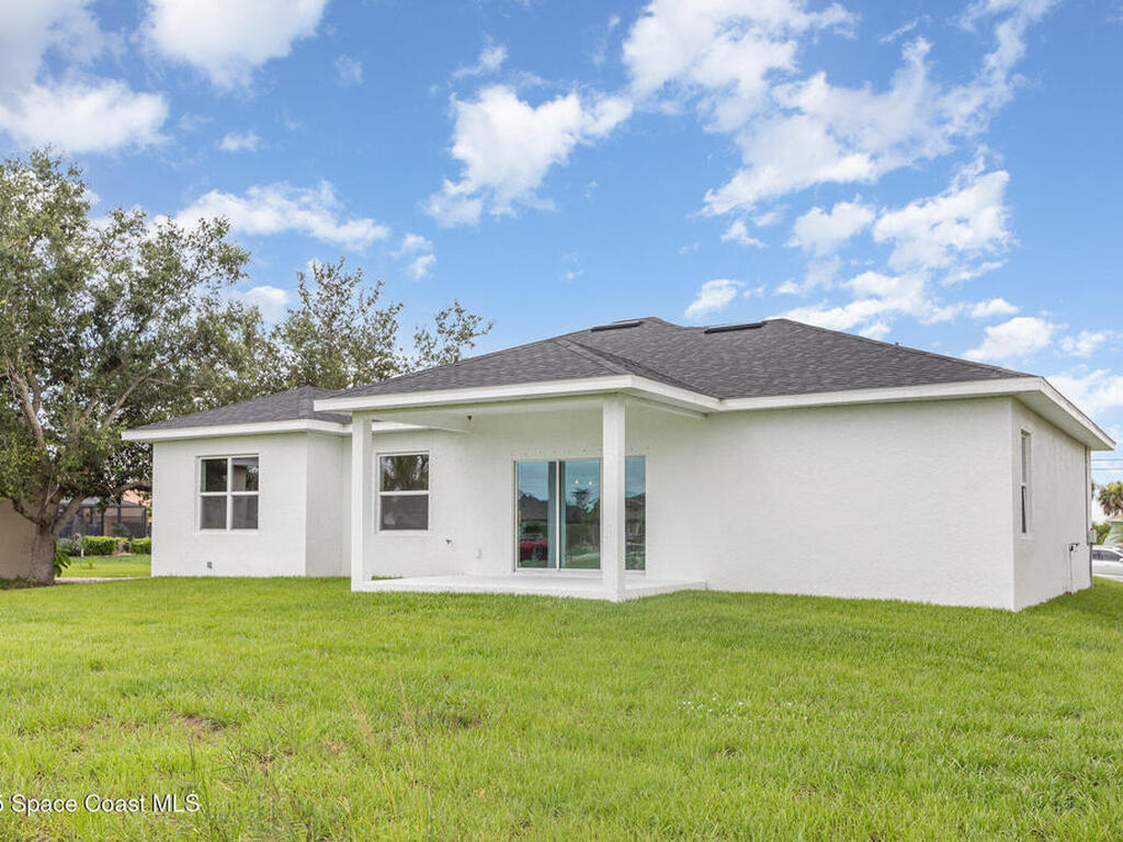 15659 Ruston Circle, Port Charlotte, FL 33981