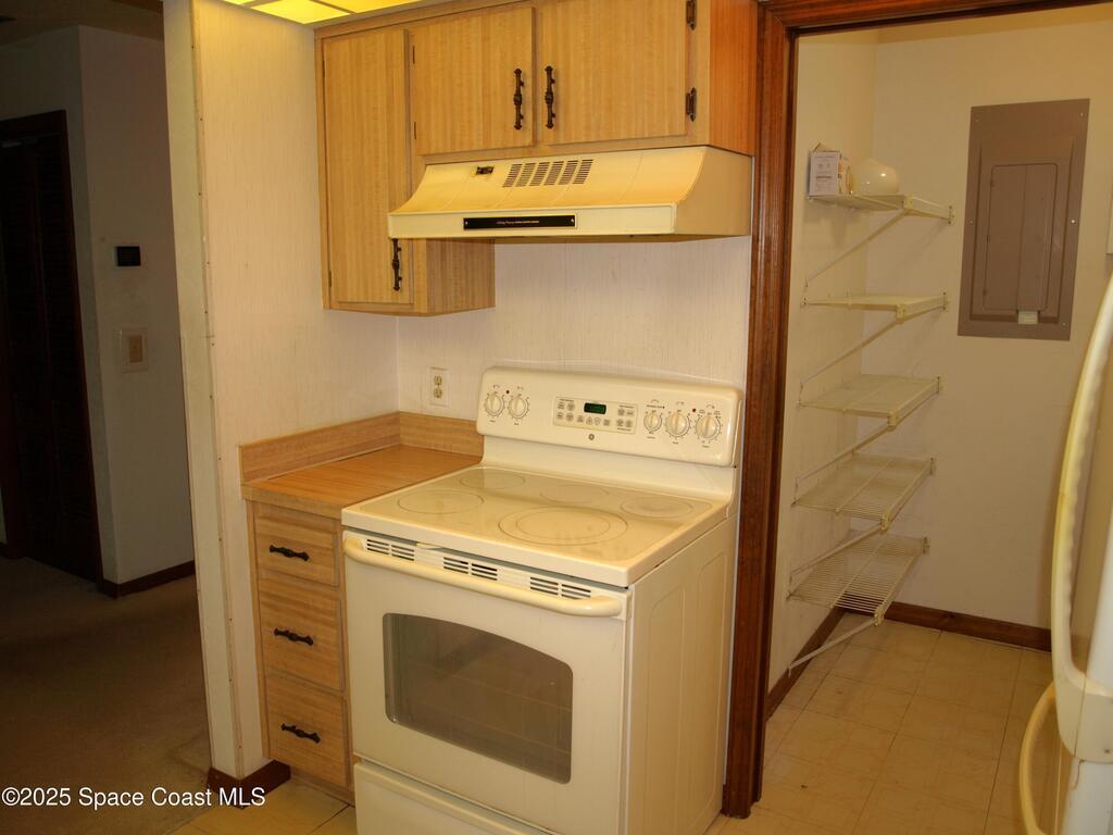 9020 York Lane, West Melbourne, FL 32904