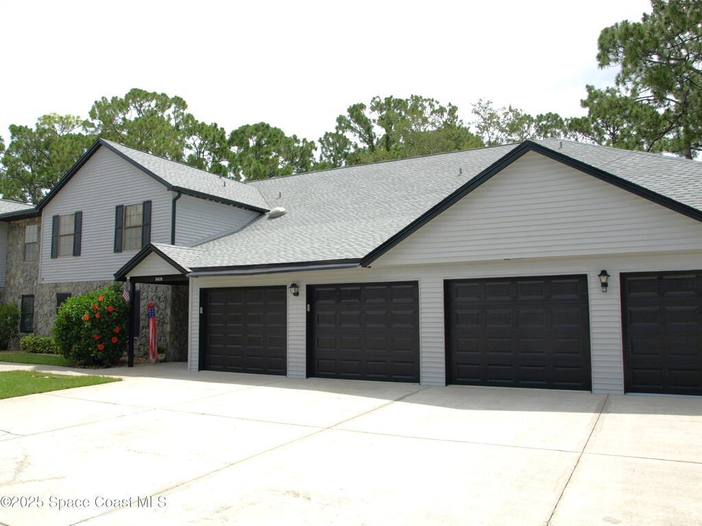 9020 York Lane, West Melbourne, FL 32904