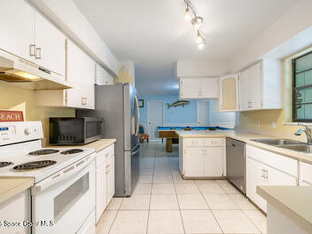 1635 71st Court, Vero Beach, FL 32966