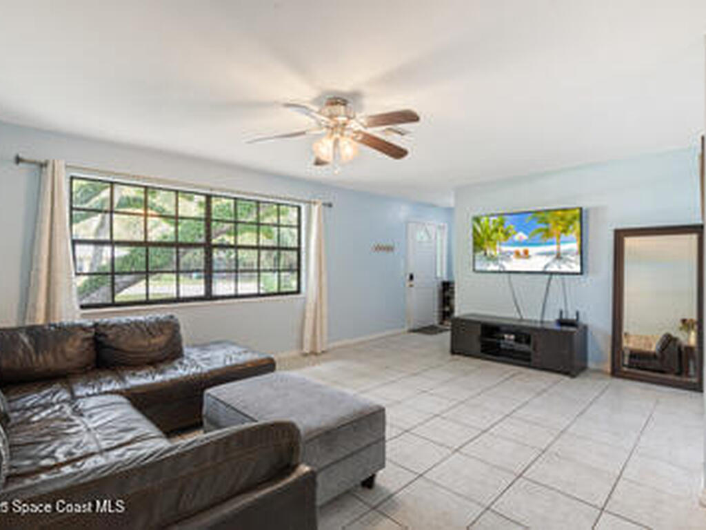 1635 71st Court, Vero Beach, FL 32966