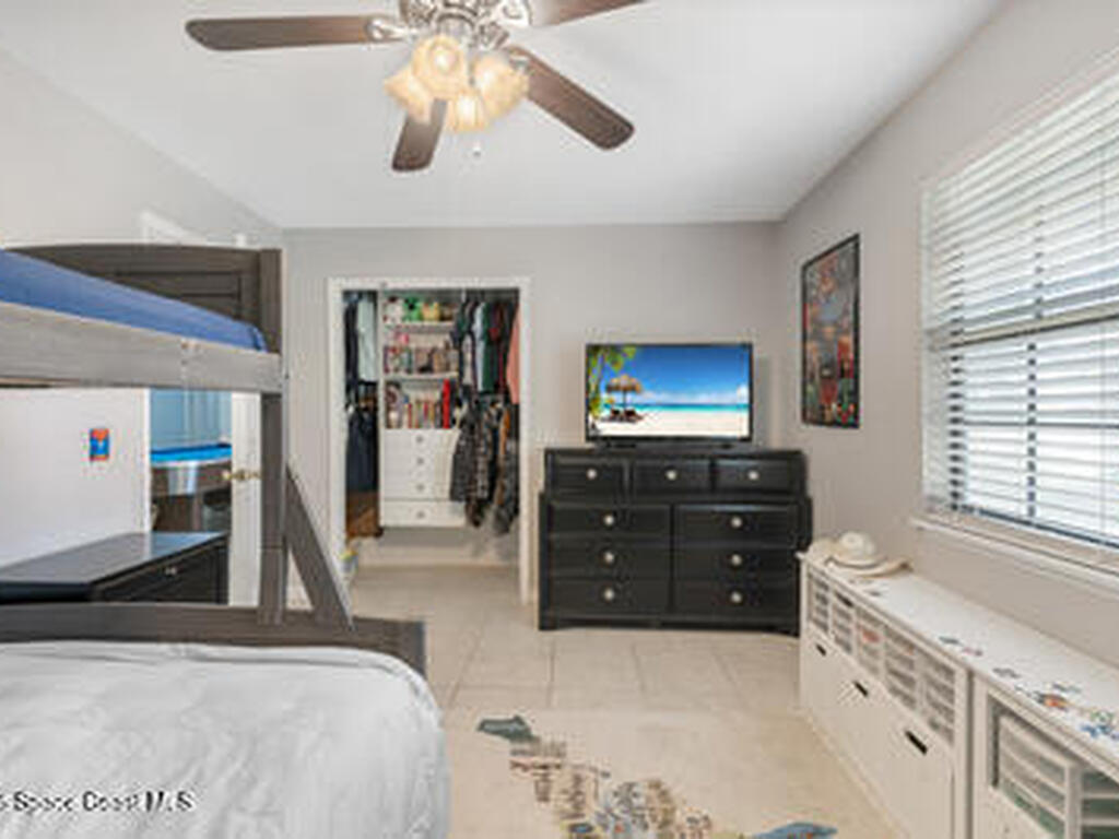 1635 71st Court, Vero Beach, FL 32966