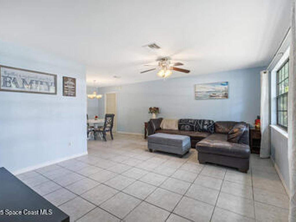 1635 71st Court, Vero Beach, FL 32966