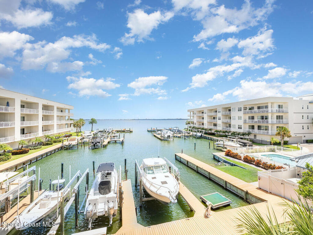 550 S Banana River Drive, Merritt Island, FL 32952