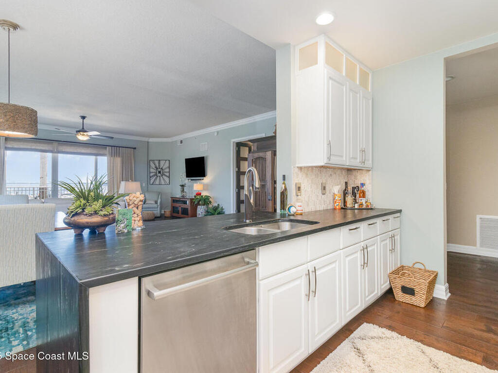 550 S Banana River Drive, Merritt Island, FL 32952