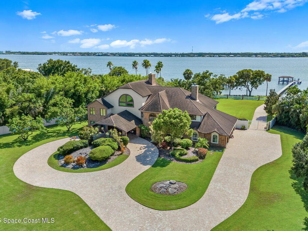 240 Utopia Circle, Merritt Island, FL 32952