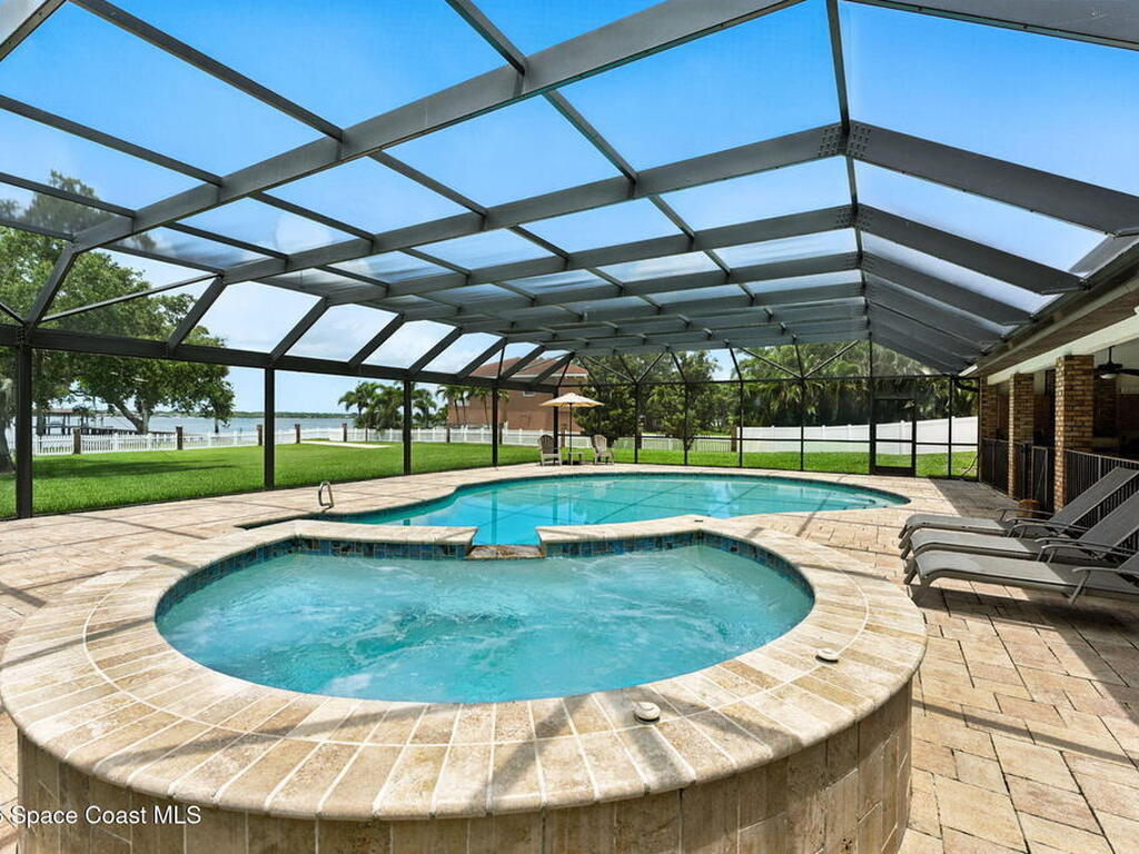 240 Utopia Circle, Merritt Island, FL 32952