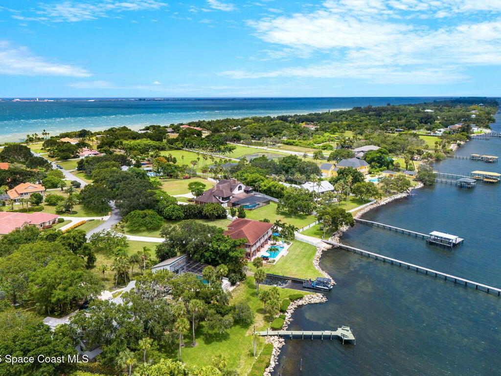 240 Utopia Circle, Merritt Island, FL 32952