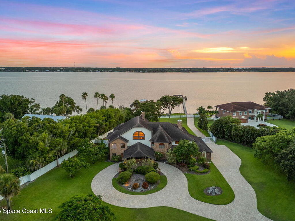 240 Utopia Circle, Merritt Island, FL 32952