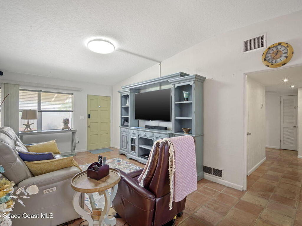 1030 S Orlando Avenue, Cocoa Beach, FL 32931