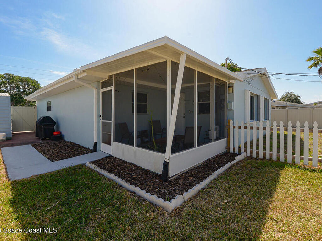 858 Bianca Drive, Palm Bay, FL 32905