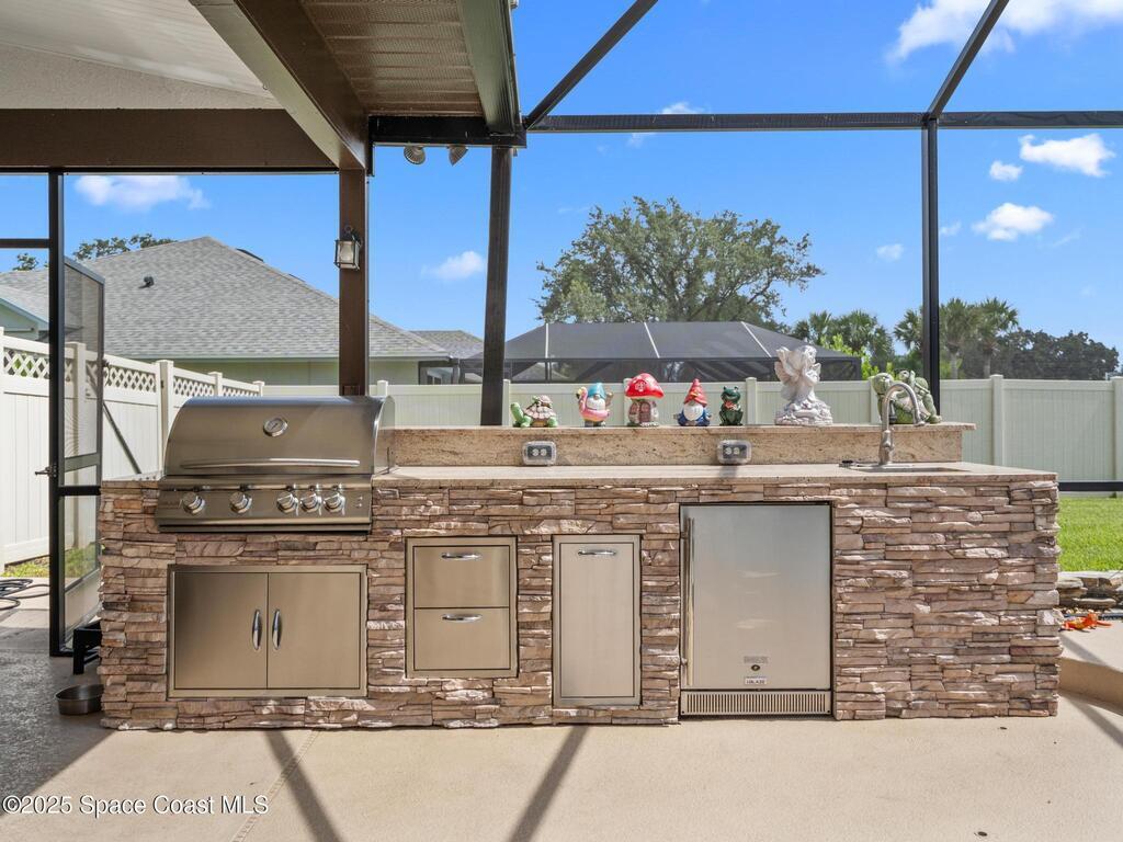 963 Spanish Wells Drive, Suntree, FL 32940