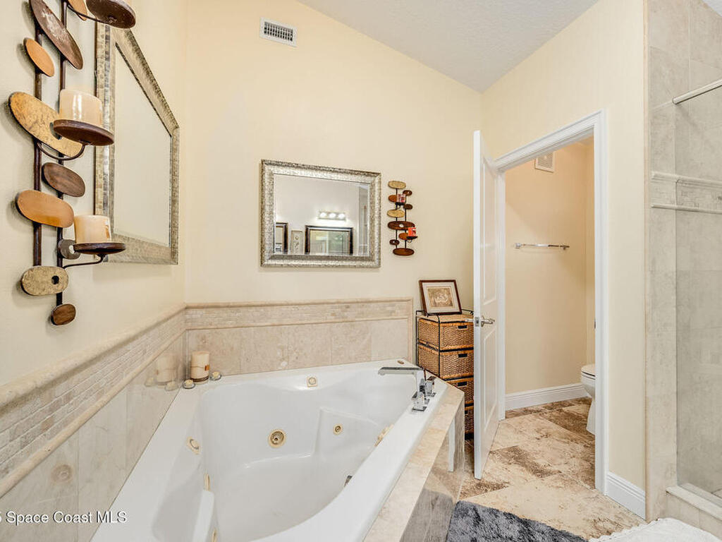 2100 Vernon Place, Melbourne, FL 32901