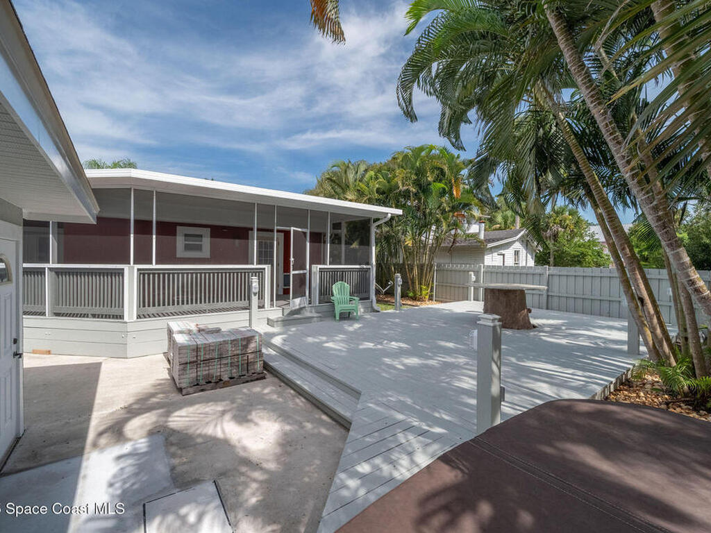 2100 Vernon Place, Melbourne, FL 32901