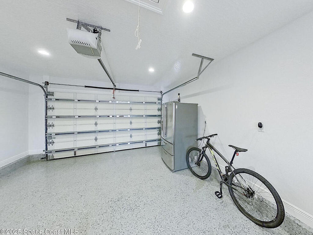 2100 Vernon Place, Melbourne, FL 32901