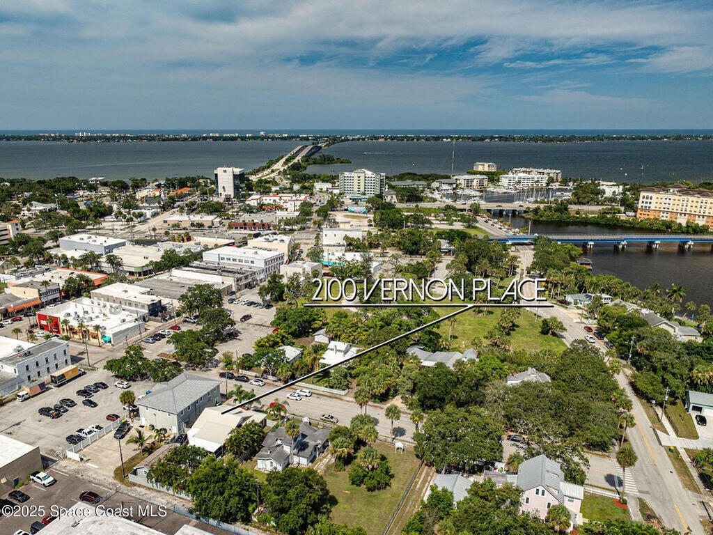 2100 Vernon Place, Melbourne, FL 32901