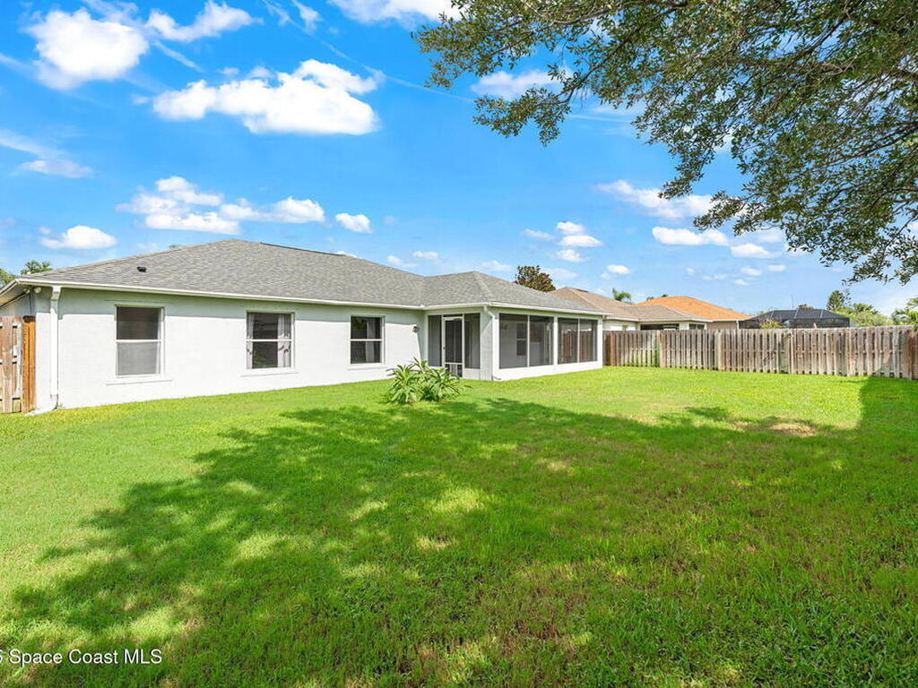 1493 Laramie Circle, Suntree, FL 32940