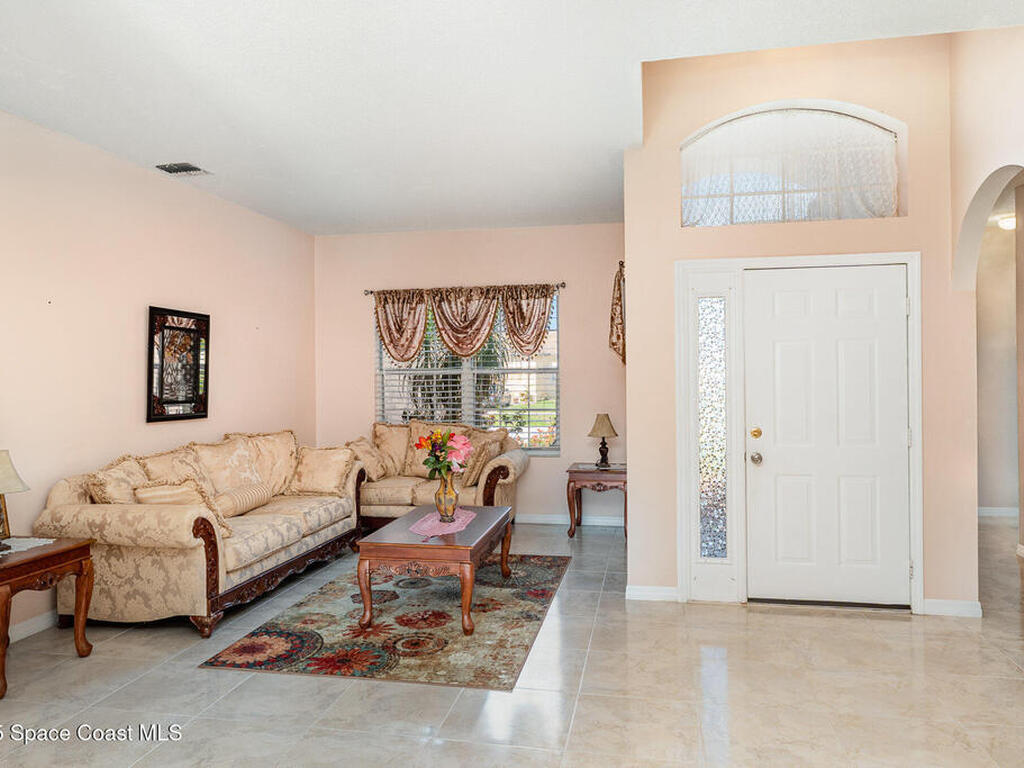 462 Peppermill Circle, Kissimmee, FL 34758