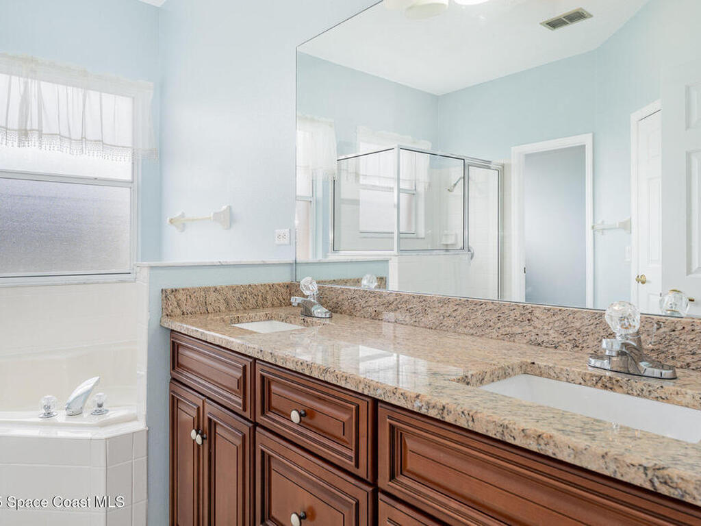 462 Peppermill Circle, Kissimmee, FL 34758