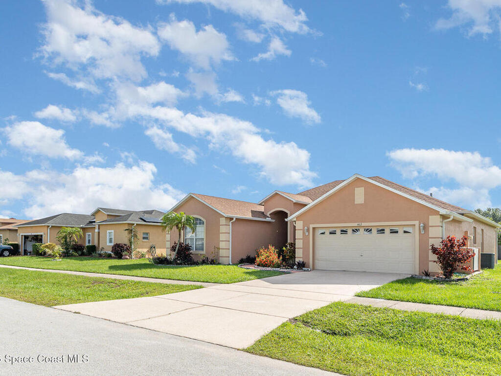 462 Peppermill Circle, Kissimmee, FL 34758
