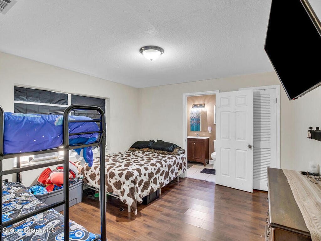 5402 Shannon Drive, Fort Pierce, FL 34951