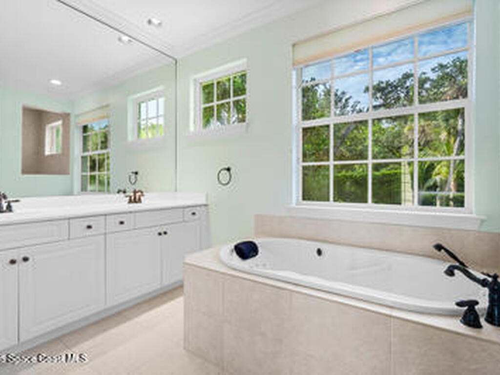 1167 Governors Way, Vero Beach, FL 32963