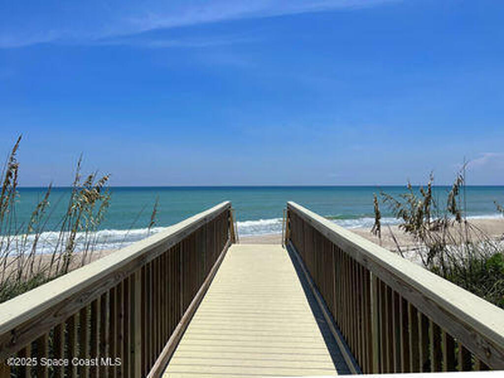 1167 Governors Way, Vero Beach, FL 32963