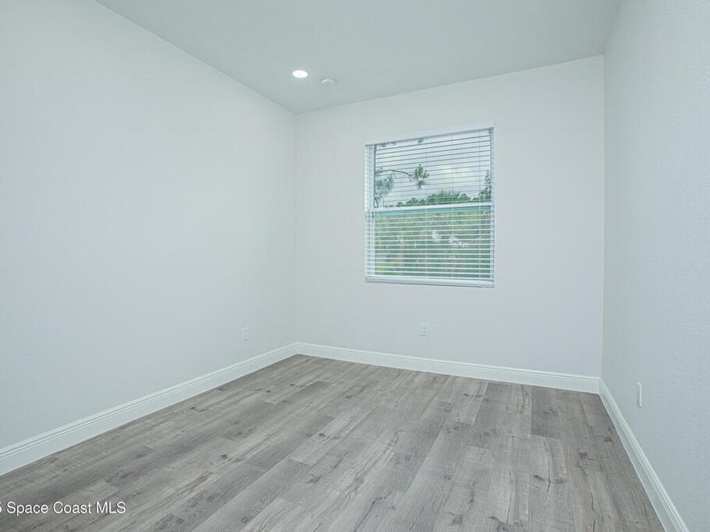 475 La Coco Street, Palm Bay, FL 32908