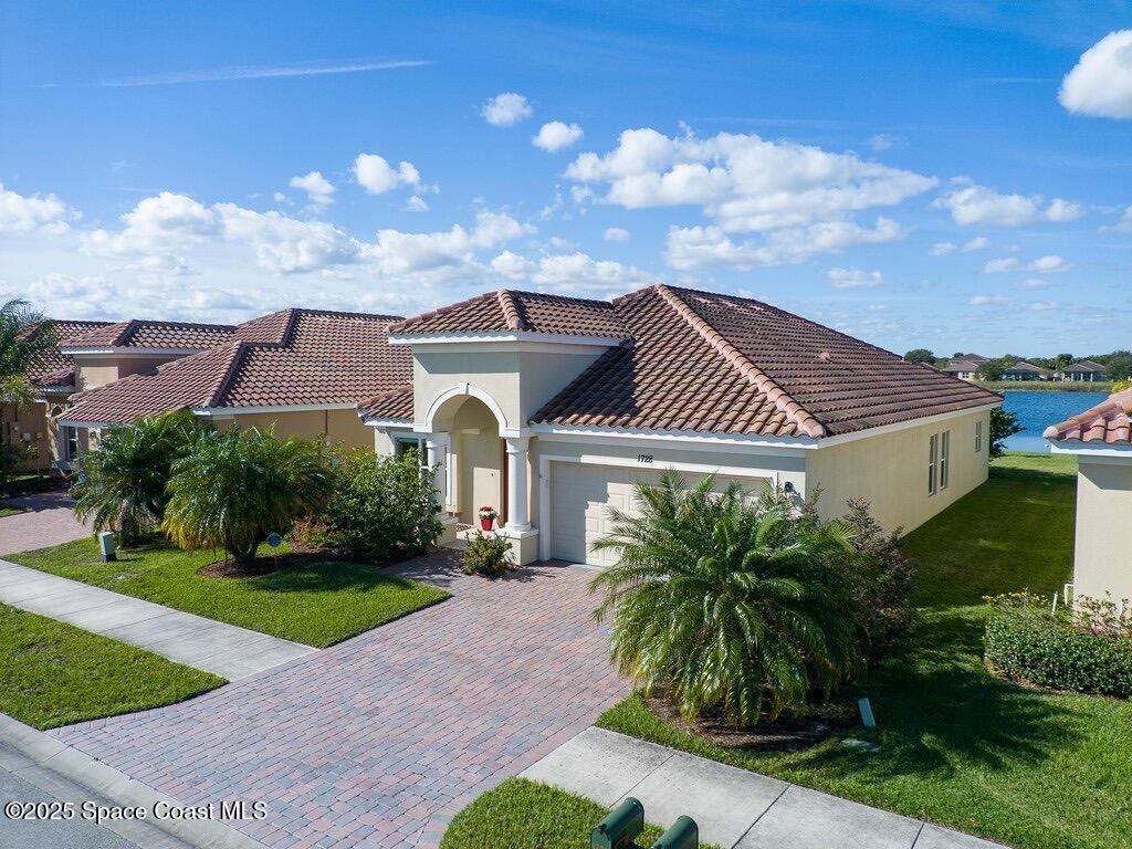 1728 Berkshire Circle, Vero Beach, FL 32968