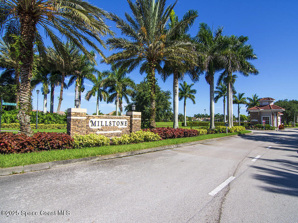 1728 Berkshire Circle, Vero Beach, FL 32968