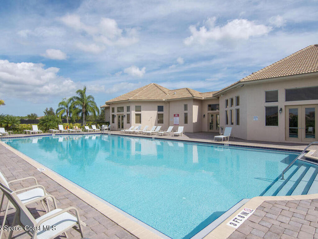 1728 Berkshire Circle, Vero Beach, FL 32968